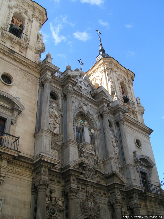 Фасад церкви Сан-Хуан Гранада, Испания