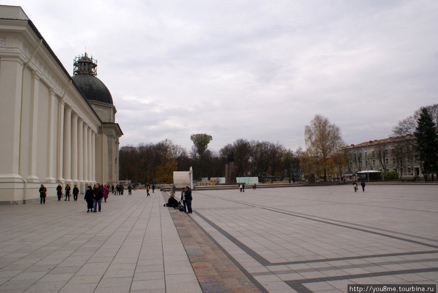 Кафедральная площадь Вильнюс, Литва