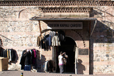 Вход на территорию крытого рынка в Бурсе