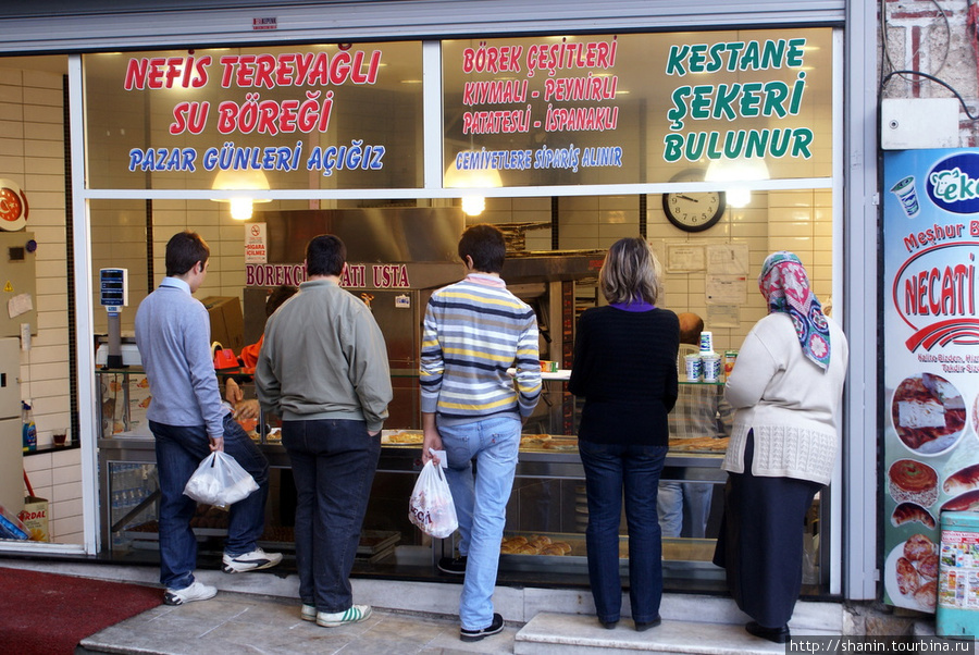 Очередь за хлебом Бурса, Турция