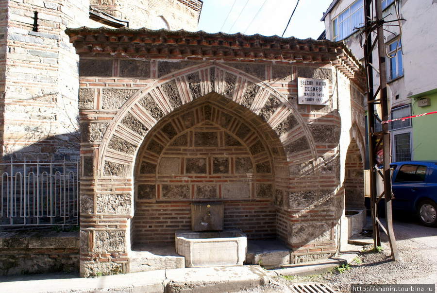 Старый фонтан Бурса, Турция