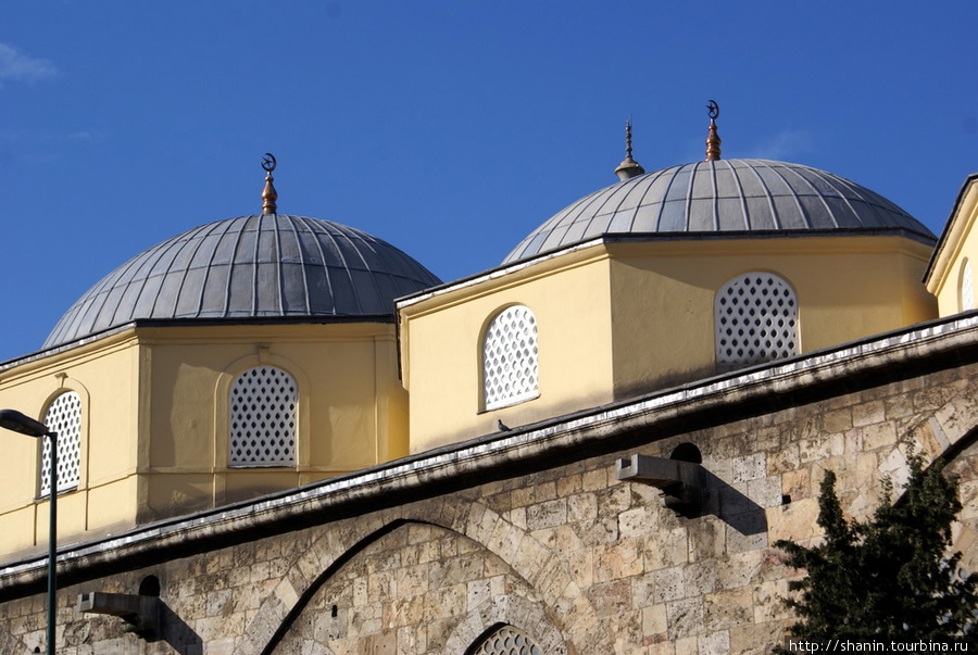 Крыша Великой мечети Бурса, Турция