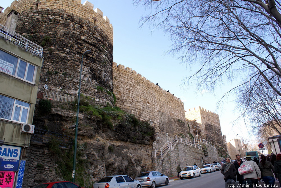 Крепостная башня и стена Бурса, Турция