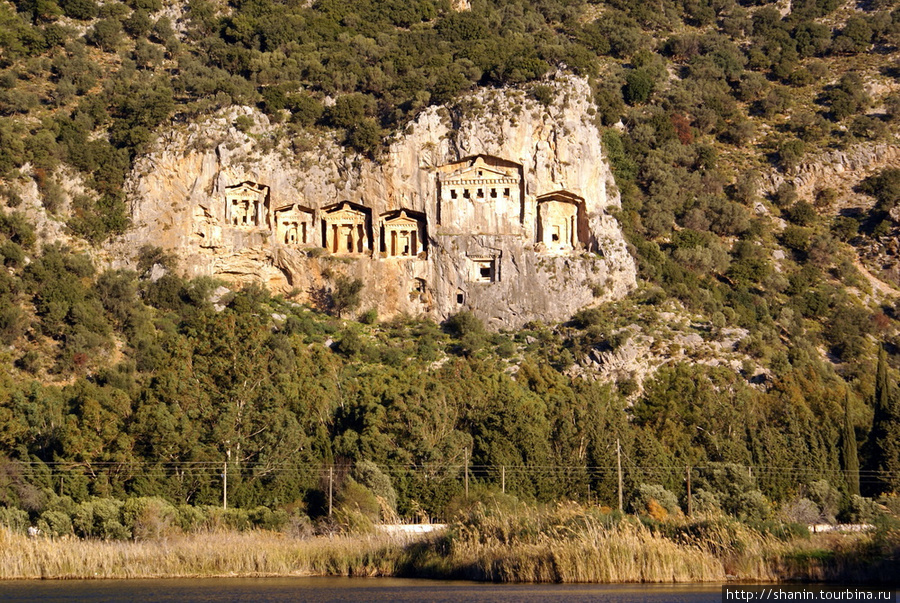 Ликийские гробницы на реке Дальян Дальян, Турция