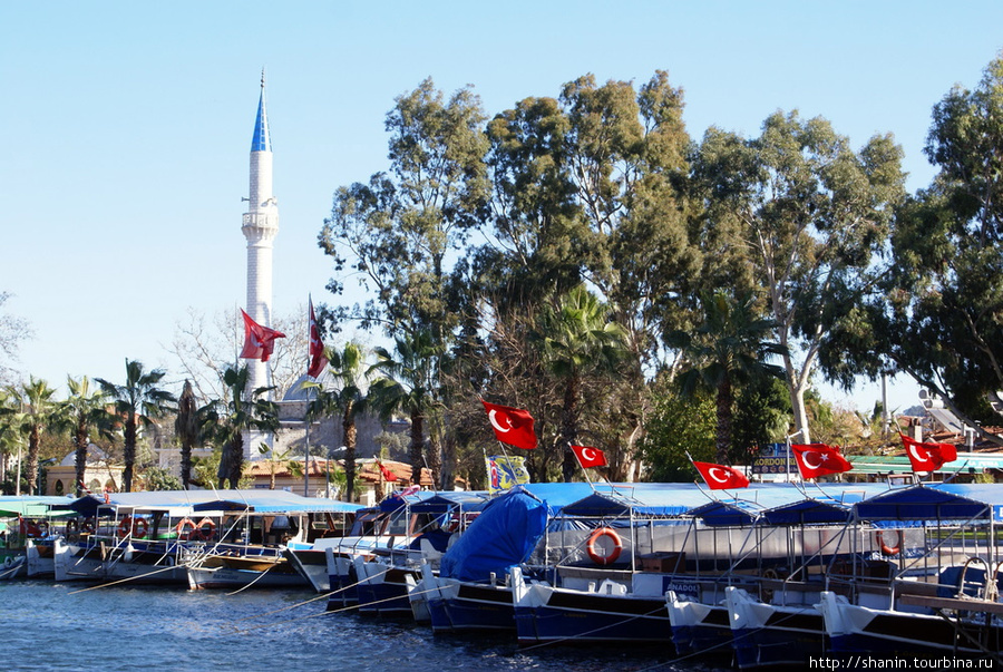 Лодки в Дальяне Дальян, Турция