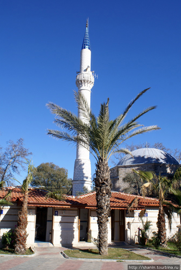 Мечеть в центре Дальяна Дальян, Турция