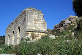 Руины базилики