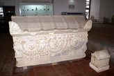 Римская гробница в Археологическом музее Изника