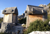 Гробницы на окраине Учагыза