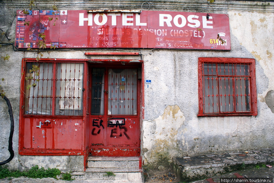 Розовый отель Кушадасы, Турция