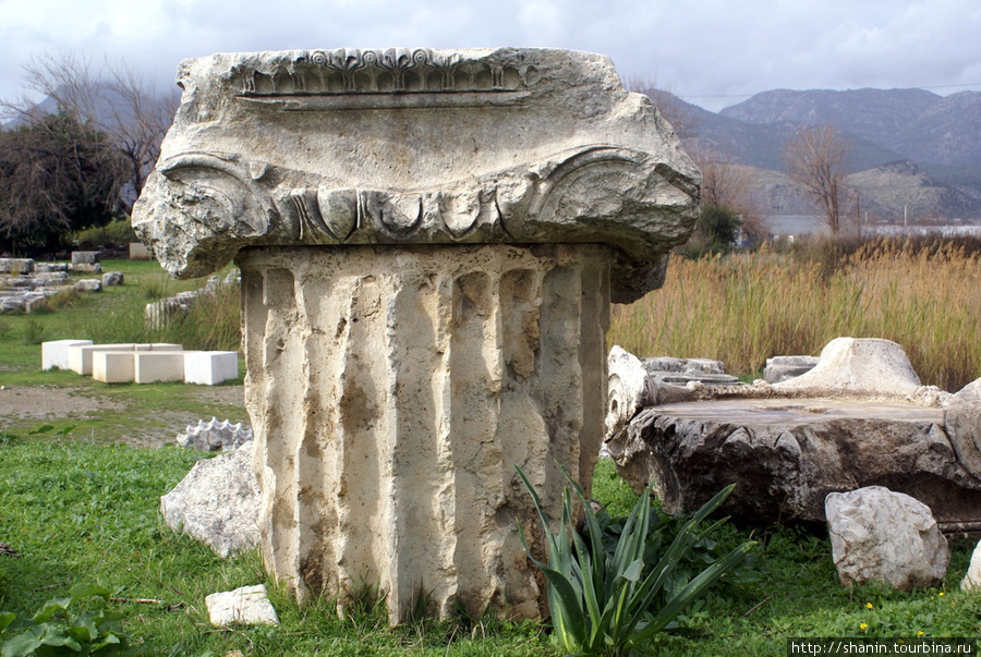 Кусок колонны Средиземноморский регион, Турция