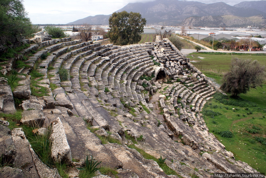 Амфитеатр в Летооне Средиземноморский регион, Турция