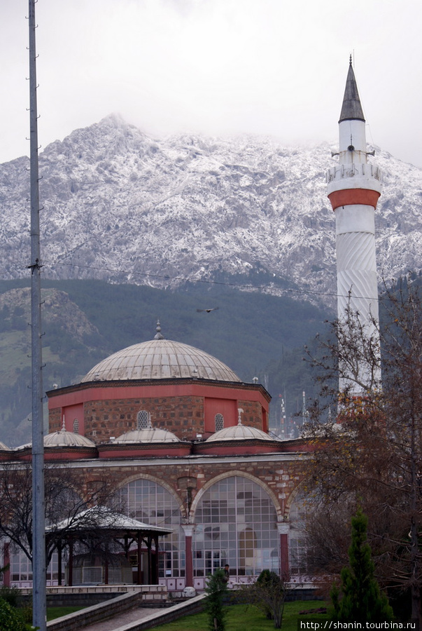 Мечеть Хатуние Джами в Манисе Маниса, Турция