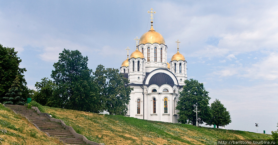 Храм-памятник в честь великомученика Георгия Победоносца. Самара, Россия