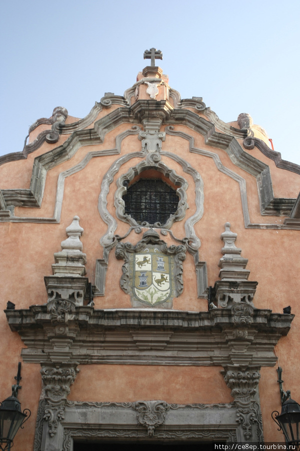Лепка соборов прекрасна Сантьяго-де-Керетаро, Мексика