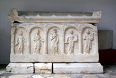 Гробница в Археологическом музее СельчукаРимская гробница