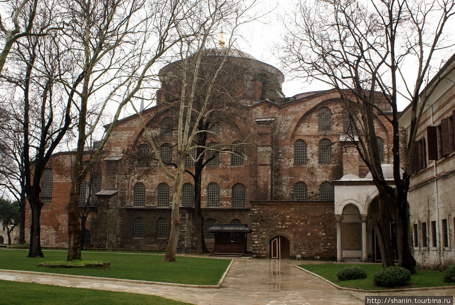 Церковь Святой Ирины в Первом дворе Топкапы в Стамбуле Стамбул, Турция