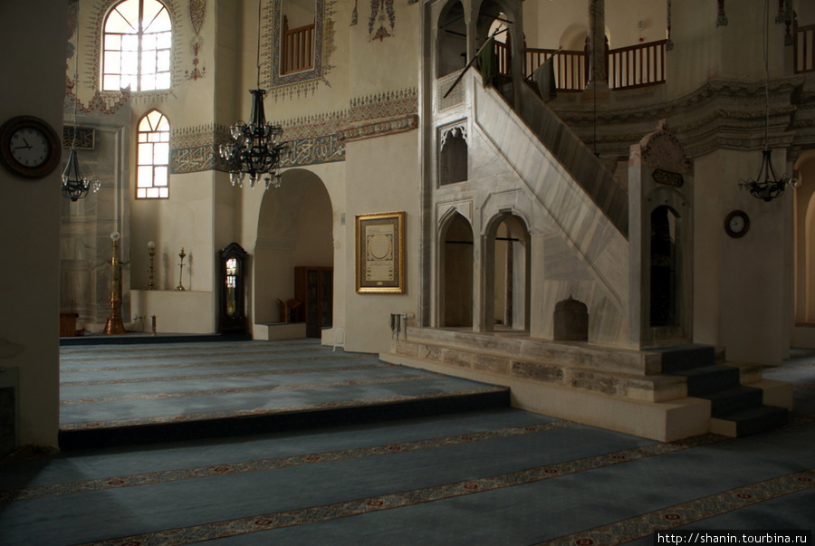 В мечети Малой Святой Софии Стамбул, Турция