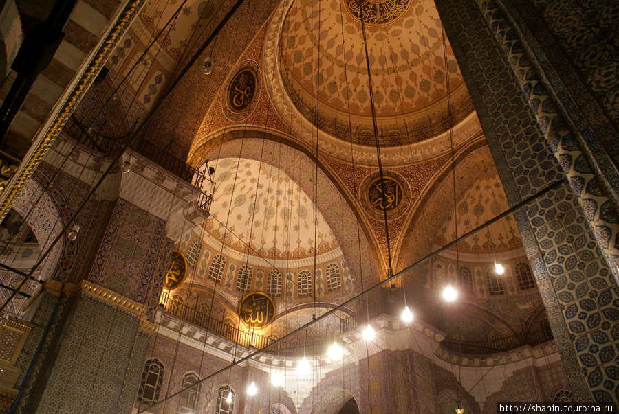 Купол мечети Йени Джами Стамбул, Турция