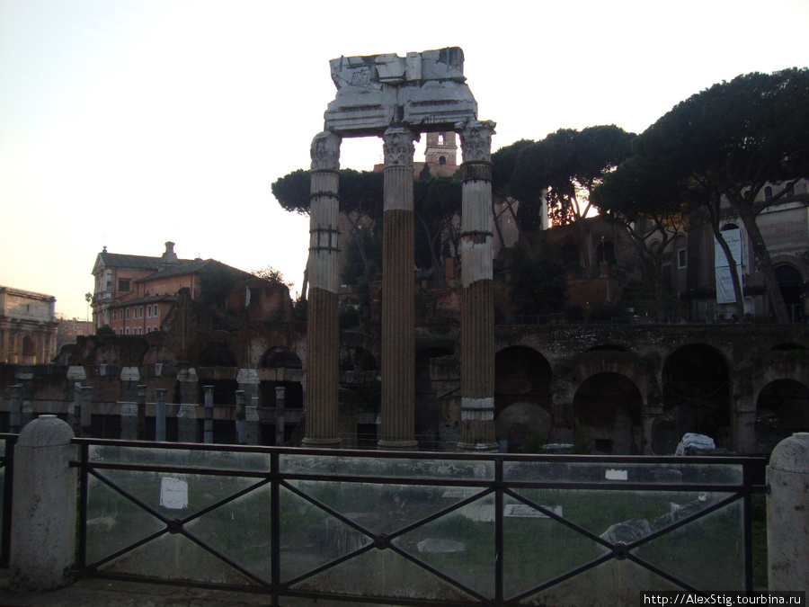 Поистине древний город Рим, Италия