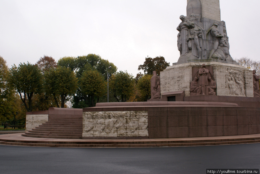 монумент Рига, Латвия