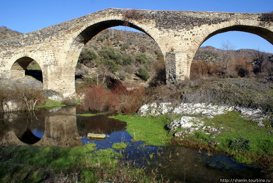 Старый арочный мост Салихли, Турция