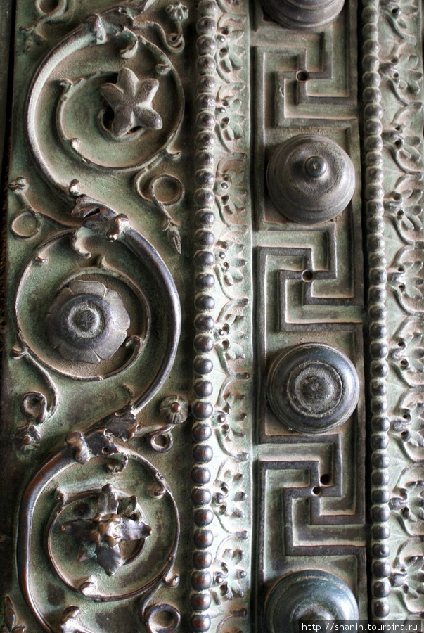 Дверь собора Святой Софии Стамбул, Турция