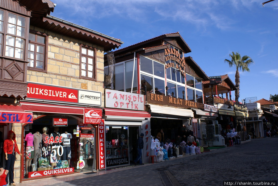 Торговая улочка в Сиде Сиде, Турция