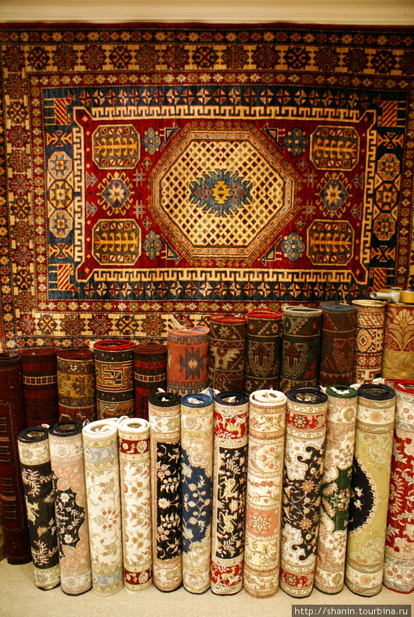 В магазине ковров Стамбул, Турция