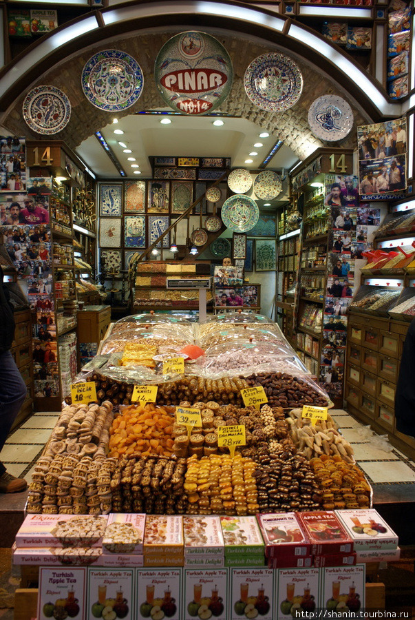 В сувенирном магазине Стамбул, Турция