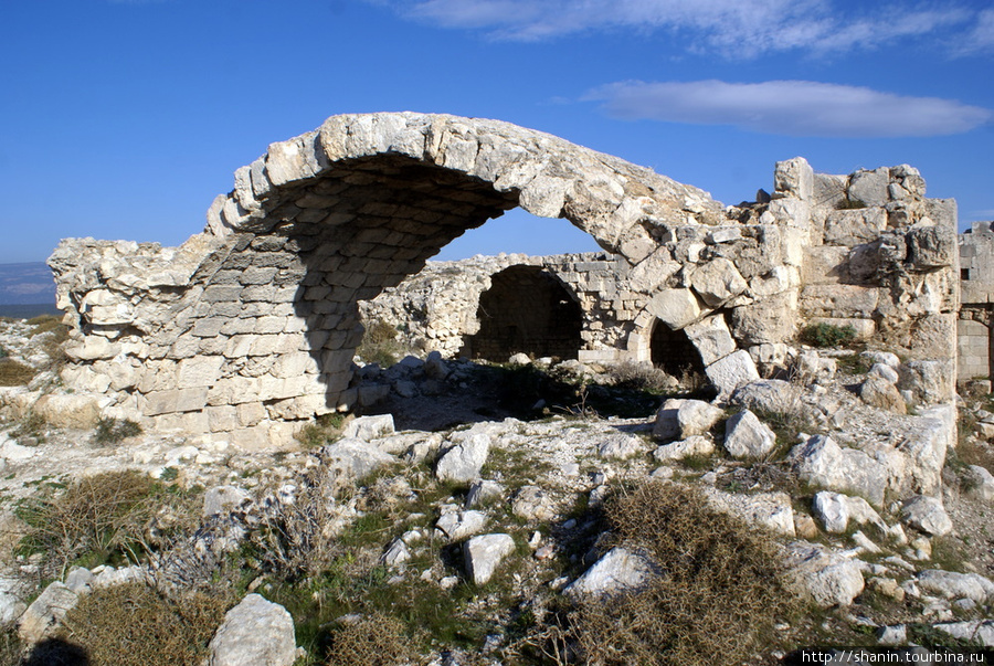 Руины в крепости Силифке, Турция