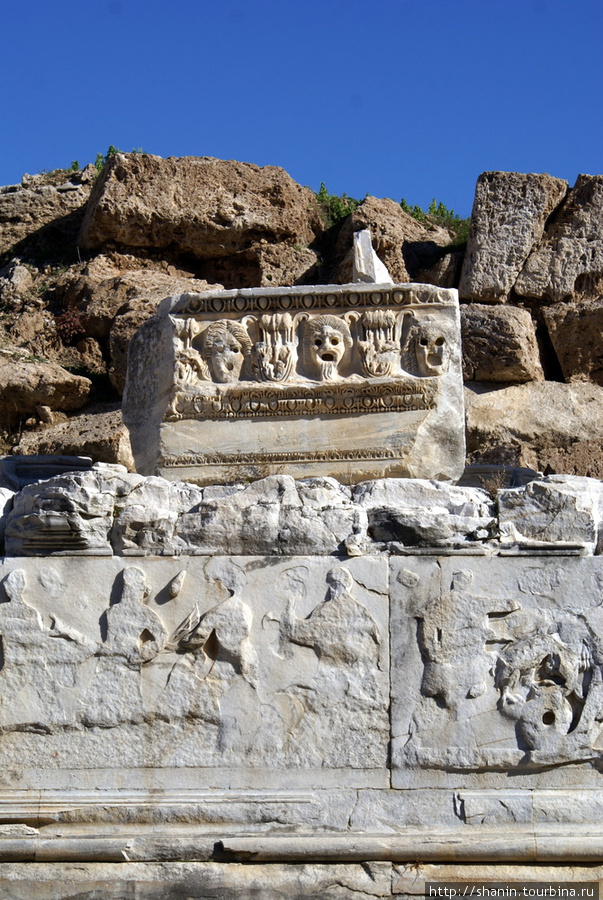 Руины сцены в Сиде Сиде, Турция