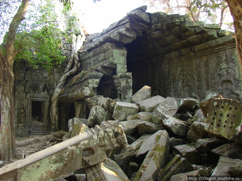 Храм 12 века Ангкор (столица государства кхмеров), Камбоджа