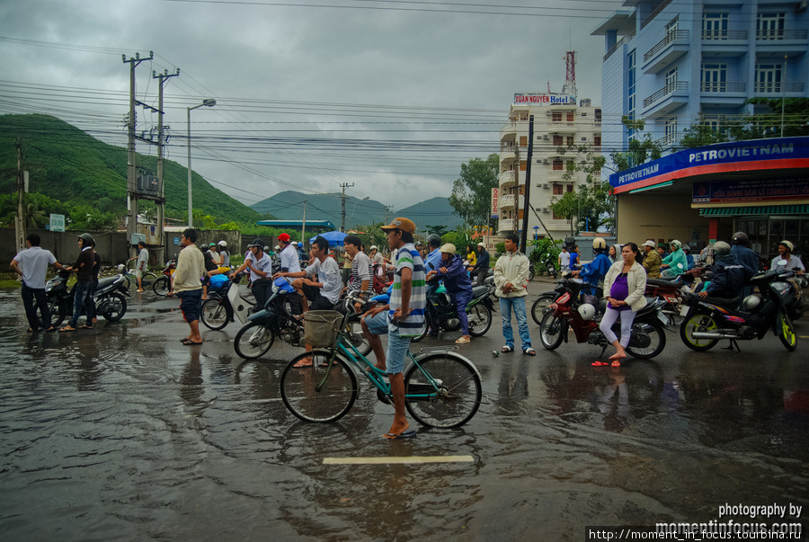 Сезон дождей в Нячанге, Вьетнам, ноябрь 2010 Нячанг, Вьетнам