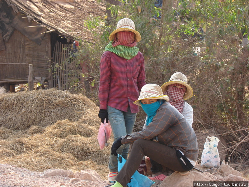 Дорожные работницы Камбоджа