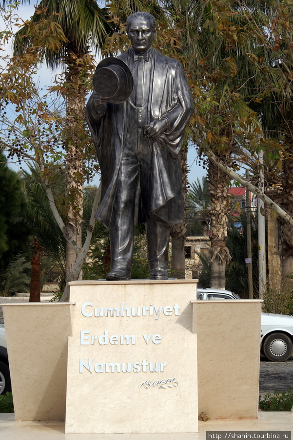 Памятник Ататюрку Средиземноморский регион, Турция