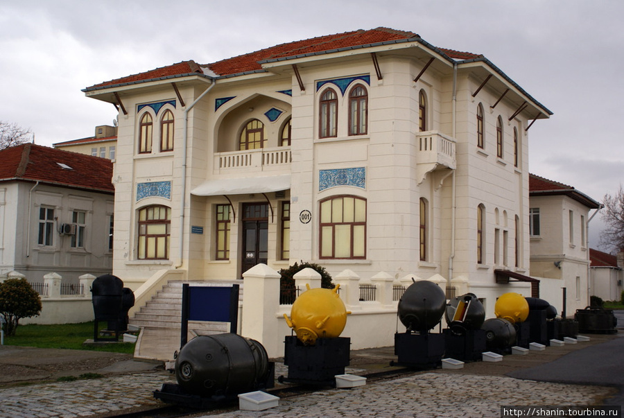 Музей у крепости Чименлик Чанаккале, Турция