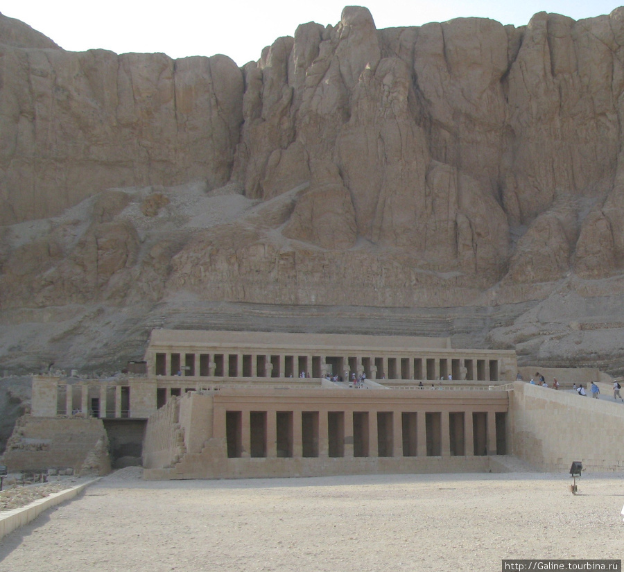 Поминальный храм царицы Хатшепсут. Египет