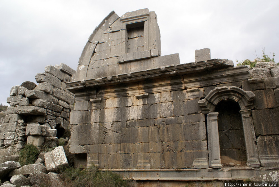 Храм в Термесе Анталия, Турция