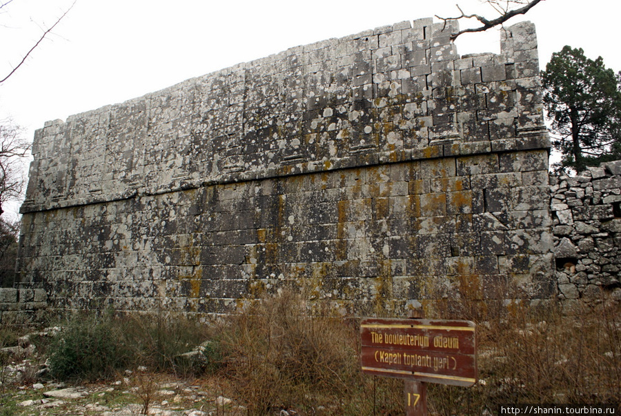 Каменная стена Болиутериума Анталия, Турция