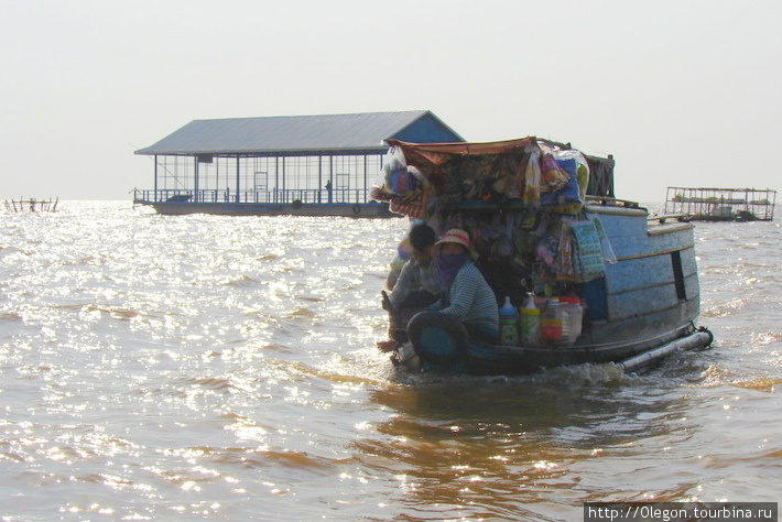 Лодка-магазинчик Провинция Сиемреап, Камбоджа
