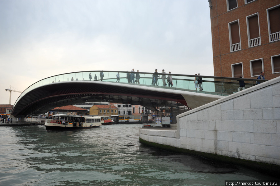 2009г. законченный мост Венеция, Италия