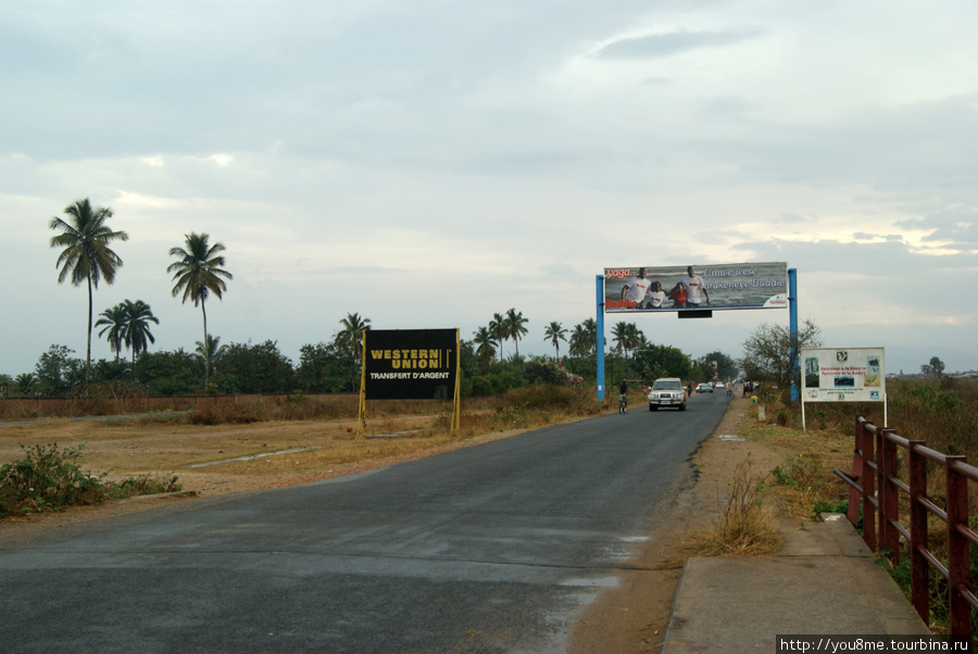 дорога в пригороде Бужумбуры Бужумбура, Бурунди