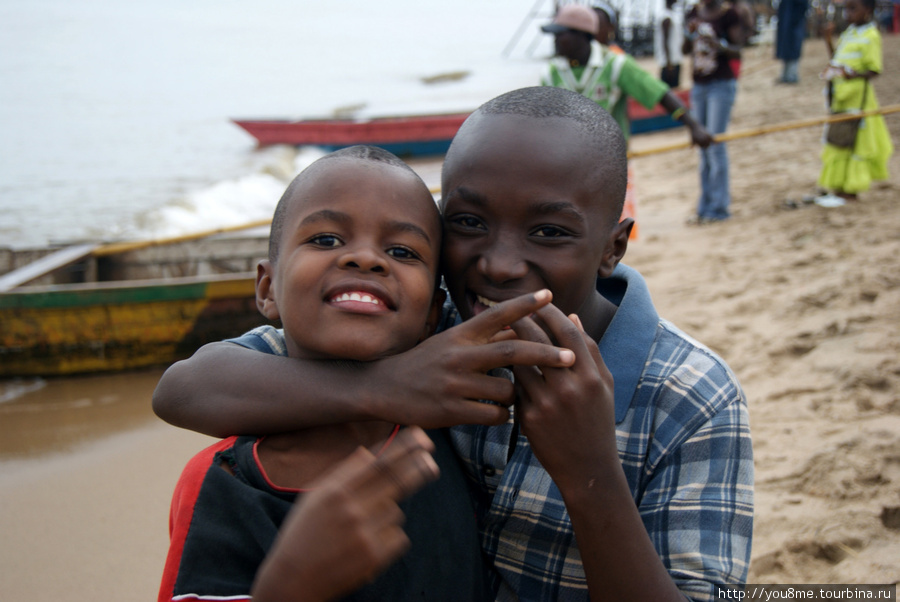 радостные Бужумбура, Бурунди