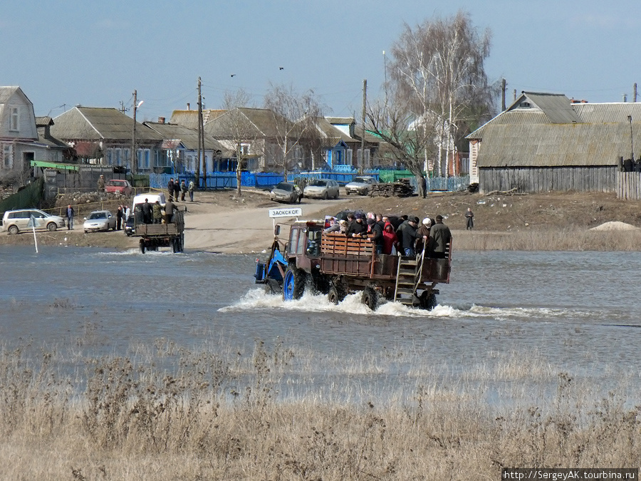 Весной — брод, в остальное время — районная шоссейка Заокское, Россия