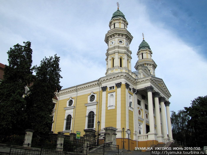 Крестовоздвиженский собор. Ужгород, Украина