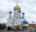 Кирилло-Мефодиевский собор представляет православную веру в Ужгороде.