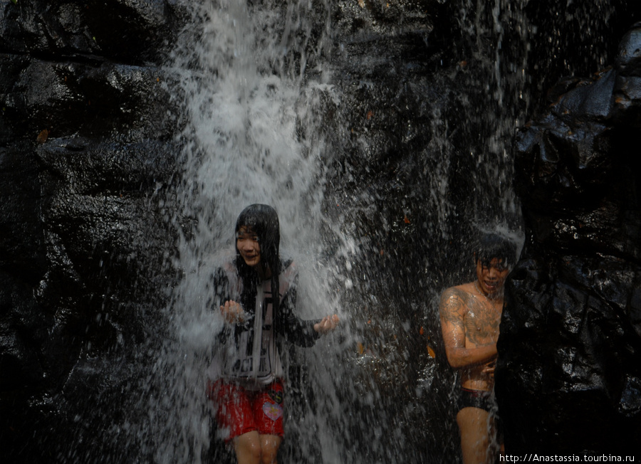Поездка к водопаду Остров Фу Куок, Вьетнам