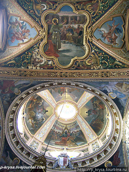 Внутреннее убранство церкви Валлетта, Мальта