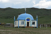 Мечеть. Основное население Ташанты — казахи, основная религия — ислам.